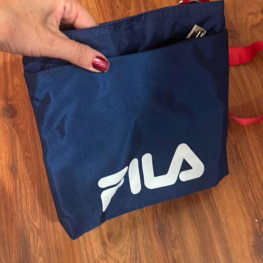 Fila red white and blue Messenger bag crossbody bag - Picture 6 of 7
